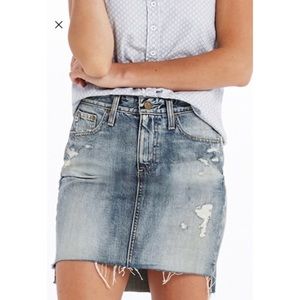 AG The Erin Pencil Skirt size 28R- unworn!